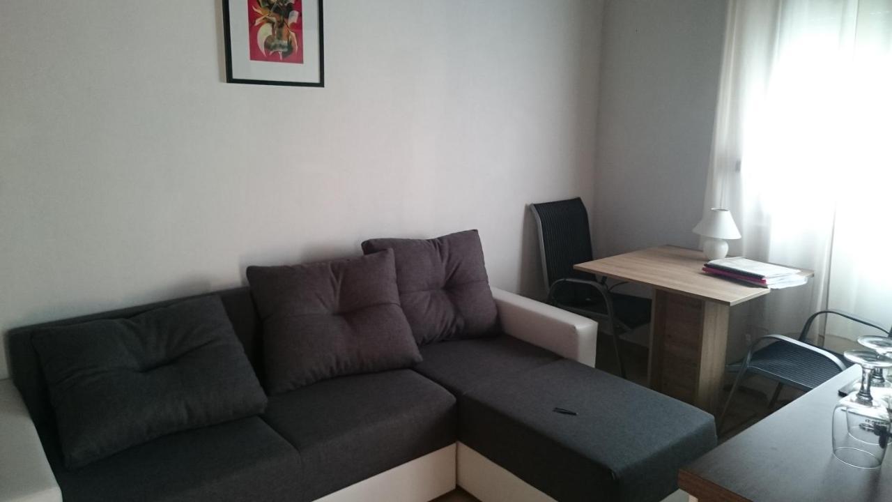 Apartman Mara Vir Esterno foto