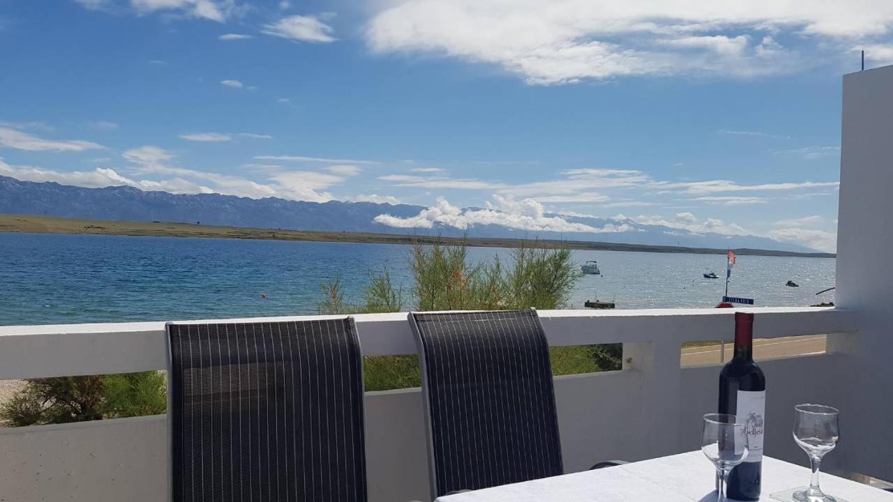 Apartman Mara Vir Esterno foto