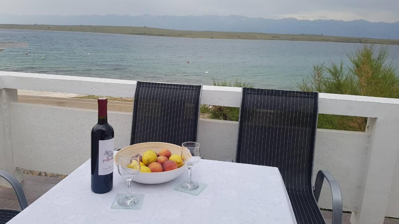 Apartman Mara Vir Esterno foto